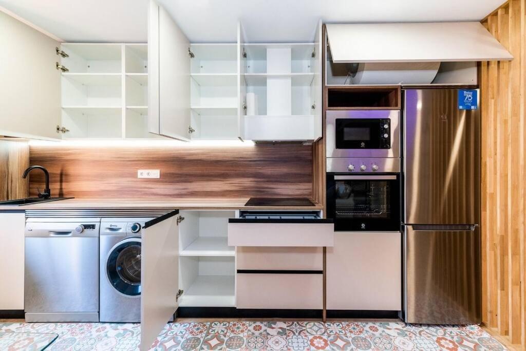 Modern Apartment Close To The City Center And Alhambra Granada Ngoại thất bức ảnh