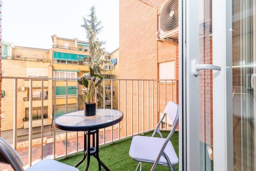 Modern Apartment Close To The City Center And Alhambra Granada Ngoại thất bức ảnh