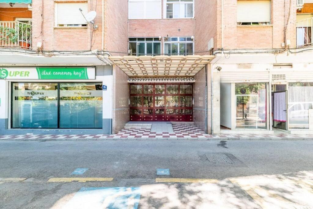 Modern Apartment Close To The City Center And Alhambra Granada Ngoại thất bức ảnh
