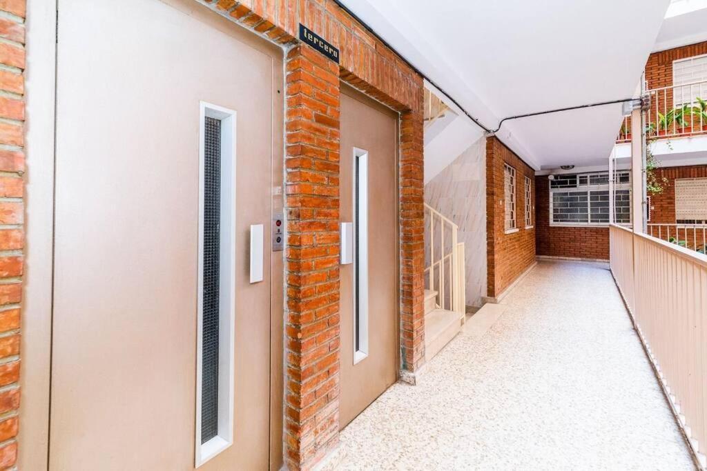 Modern Apartment Close To The City Center And Alhambra Granada Ngoại thất bức ảnh