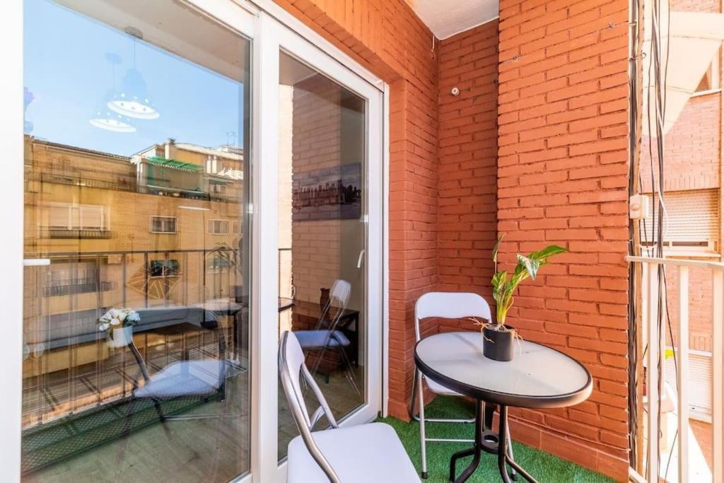 Modern Apartment Close To The City Center And Alhambra Granada Ngoại thất bức ảnh