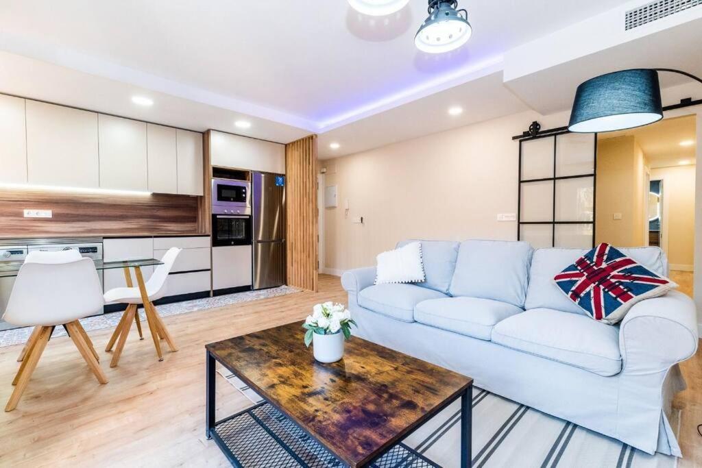 Modern Apartment Close To The City Center And Alhambra Granada Ngoại thất bức ảnh