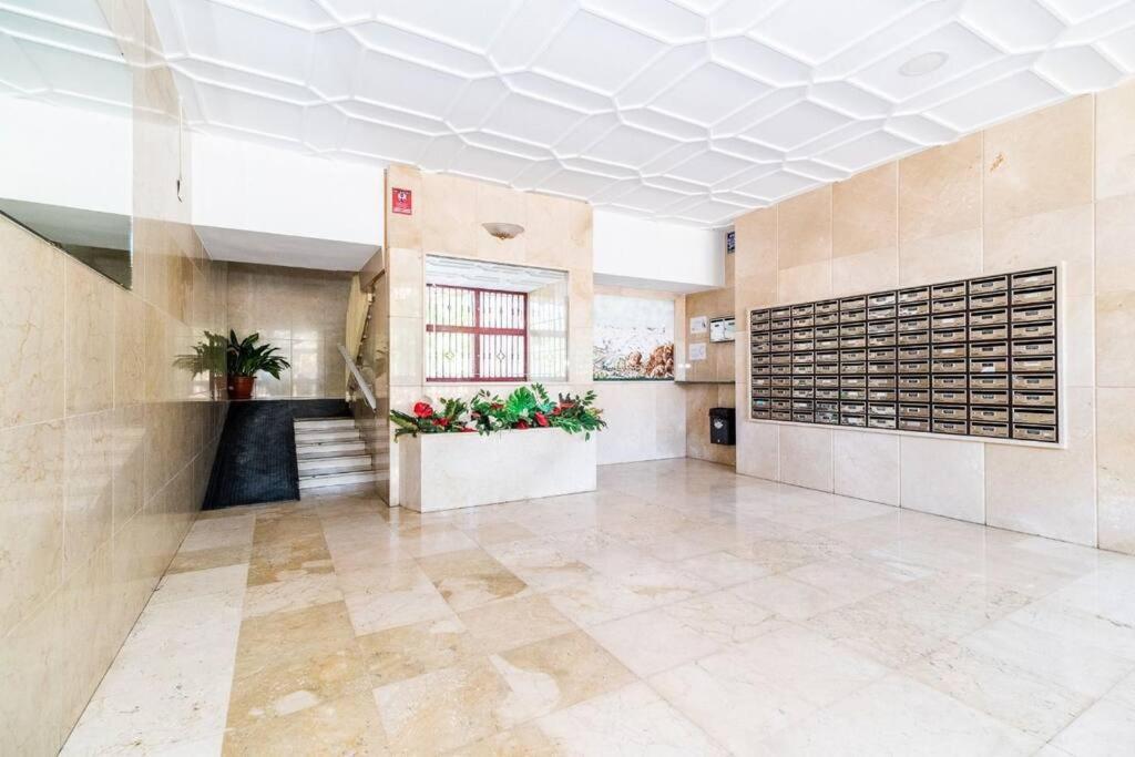 Modern Apartment Close To The City Center And Alhambra Granada Ngoại thất bức ảnh