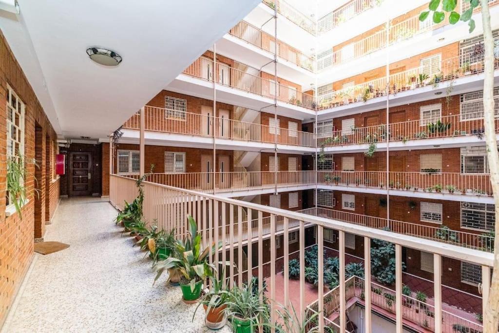 Modern Apartment Close To The City Center And Alhambra Granada Ngoại thất bức ảnh