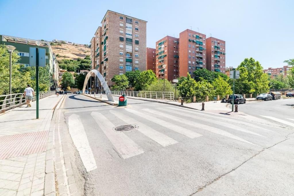Modern Apartment Close To The City Center And Alhambra Granada Ngoại thất bức ảnh